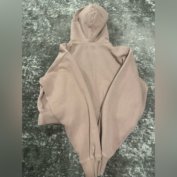 Aritzia Tna COZYAF Cropped Hoodie - Picture 3 of 3